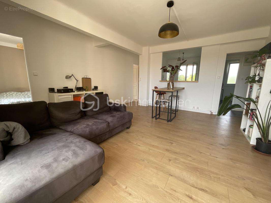 a Voir ! Appartement T4 3 chambres, à deux pas du centre ville et de ses commodités - photo 10