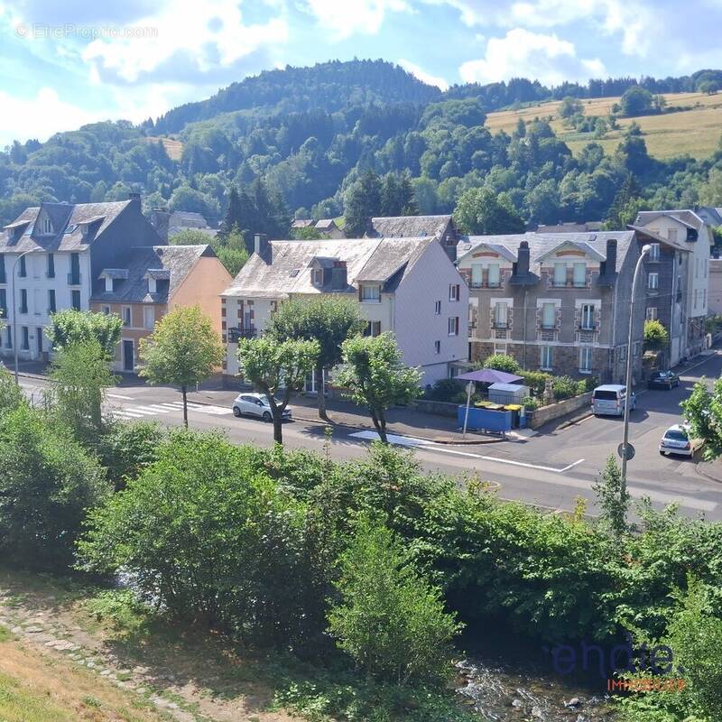 Maison à LA BOURBOULE