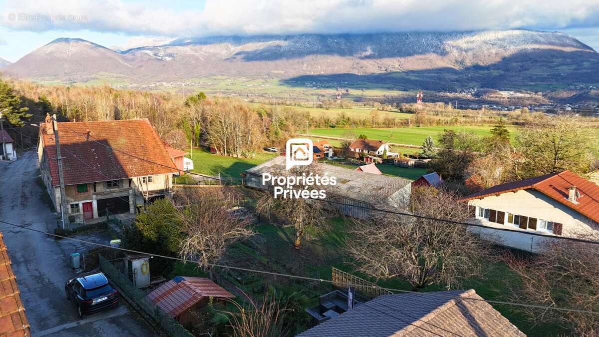 Maison à BELLEGARDE-SUR-VALSERINE