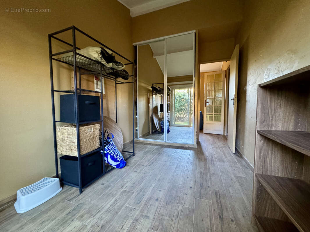 Appartement à LA LONDE-LES-MAURES