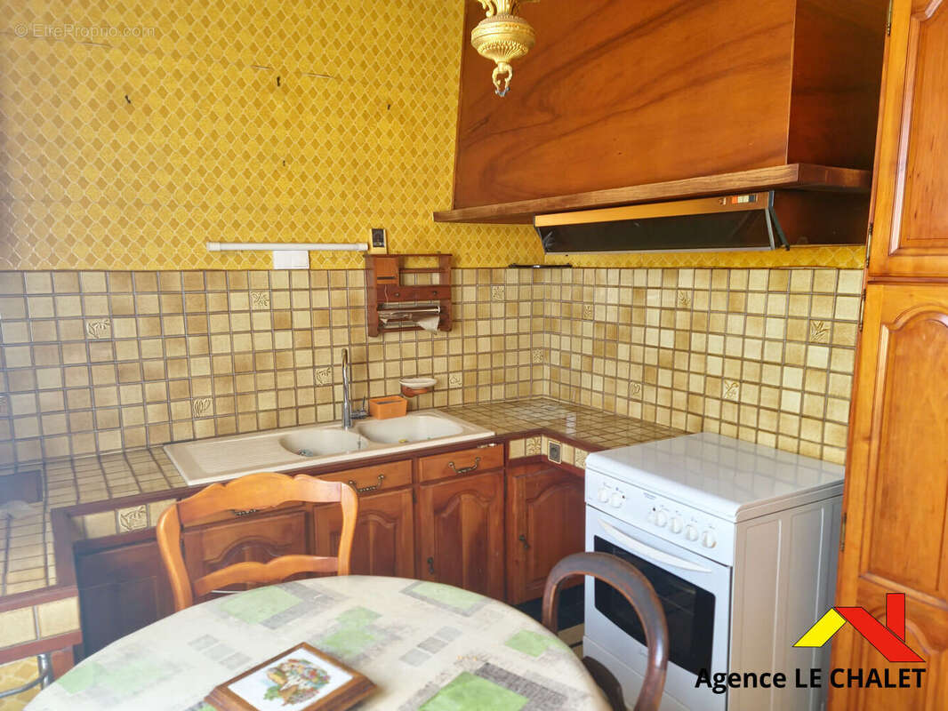 Maison à VILLENEUVE-LE-ROI