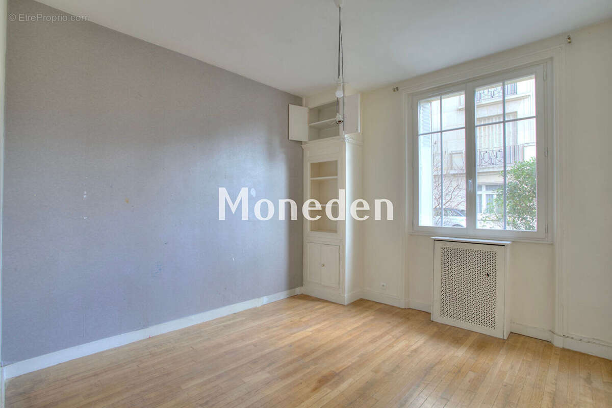 Appartement à NEUILLY-SUR-SEINE