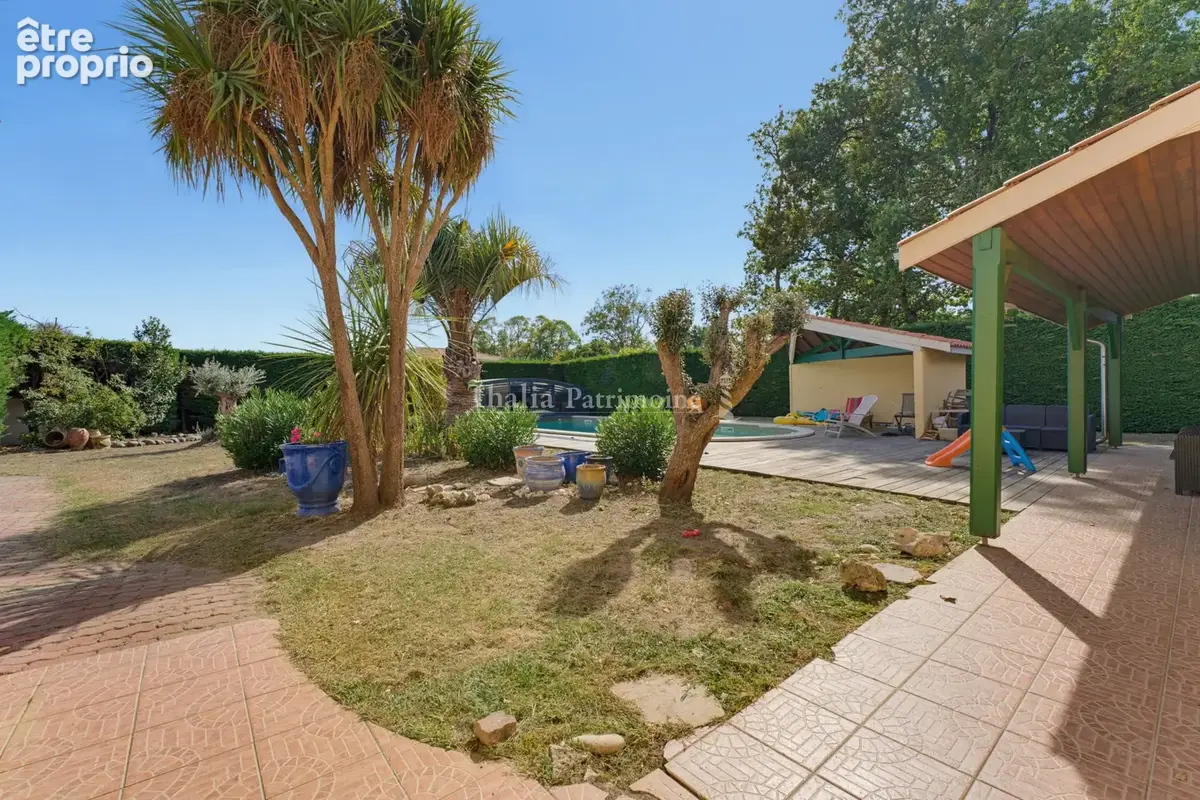 BOULIAC - secteur prisé, maison familiale avec piscine chauffée - photo 2