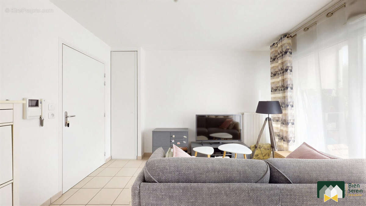 Appartement à MAINVILLIERS