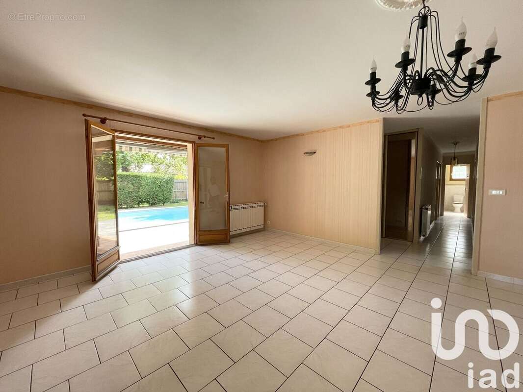 Photo 7 - Maison à VENDAYS-MONTALIVET