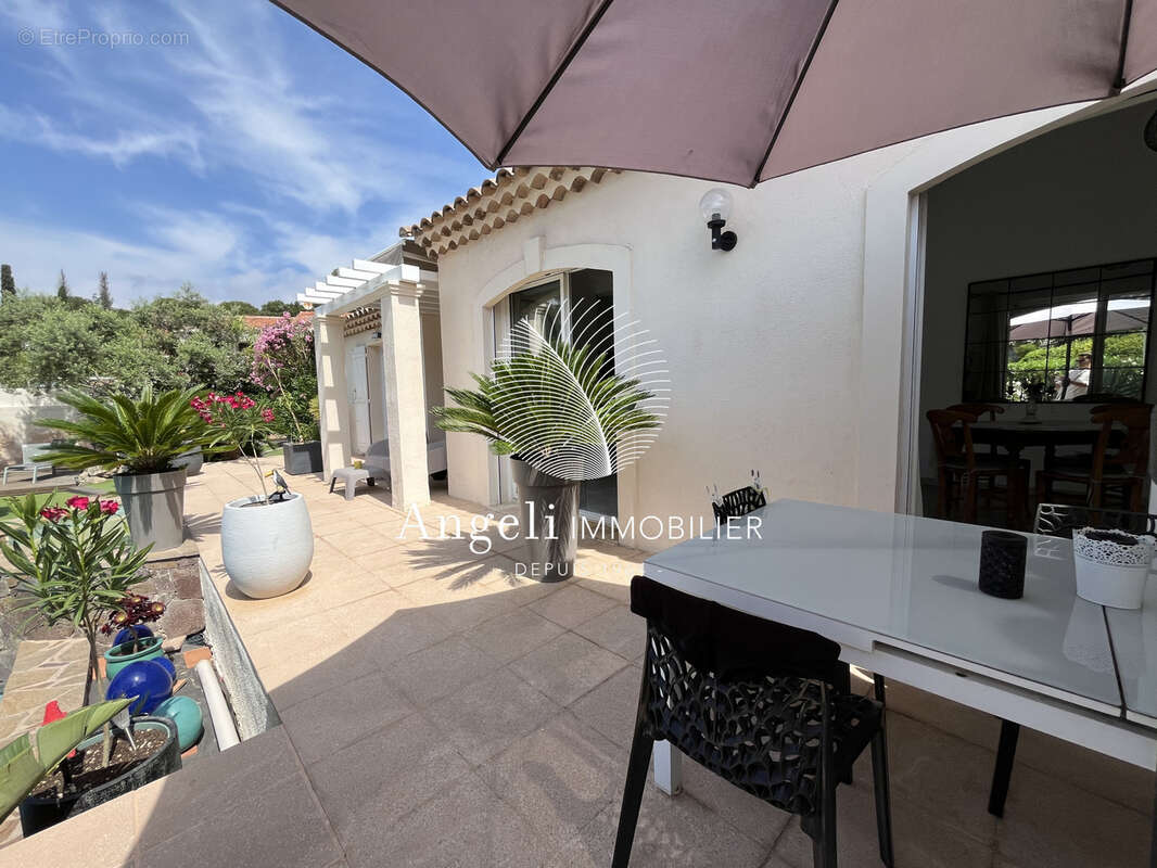 Maison à FREJUS