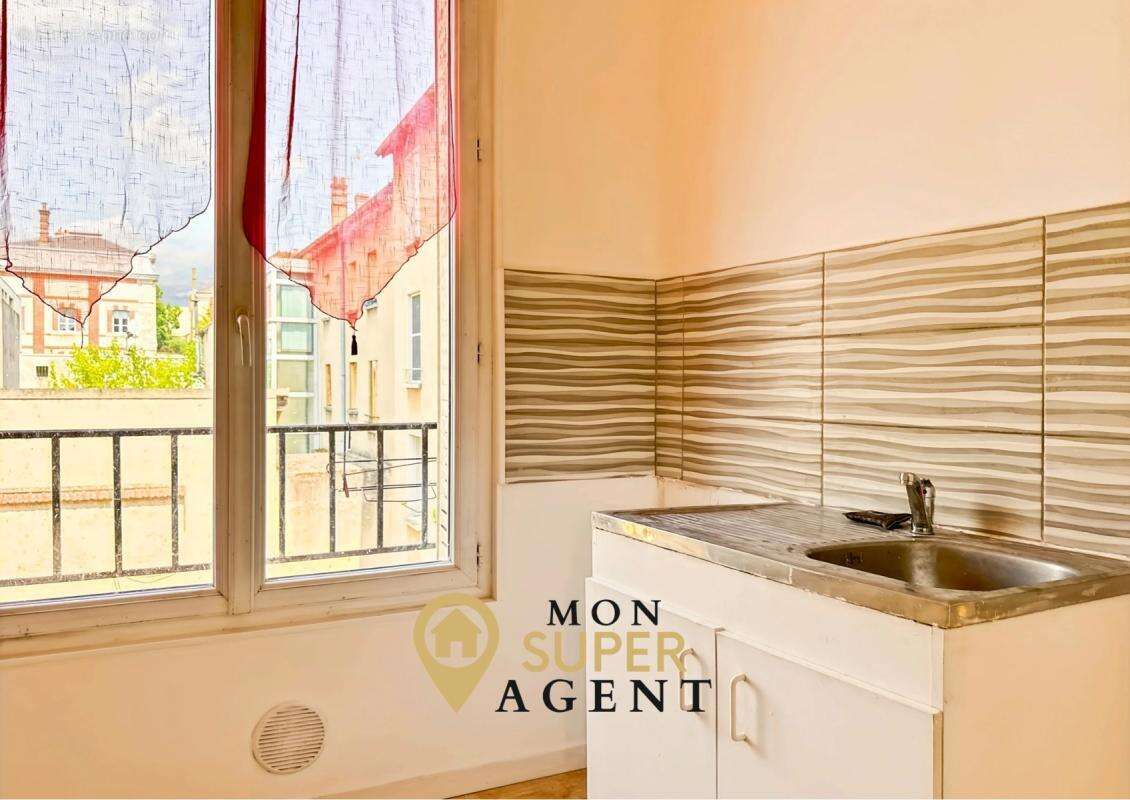 Appartement à MELUN