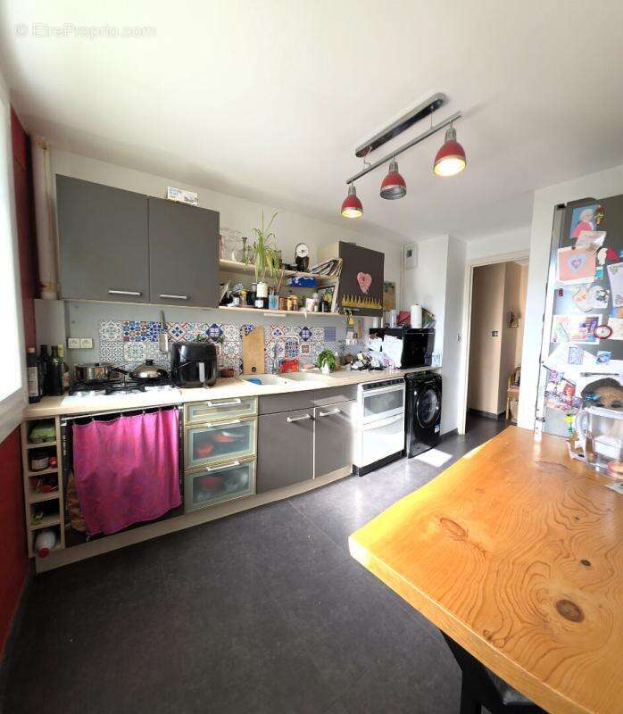 Montélimar - Appartement T4 de 73 m² avec balcon et cave - photo 2