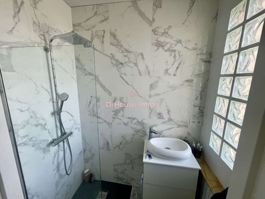 Maison 120 m² à Les Pavillons-Sous-Bois  - photo 16