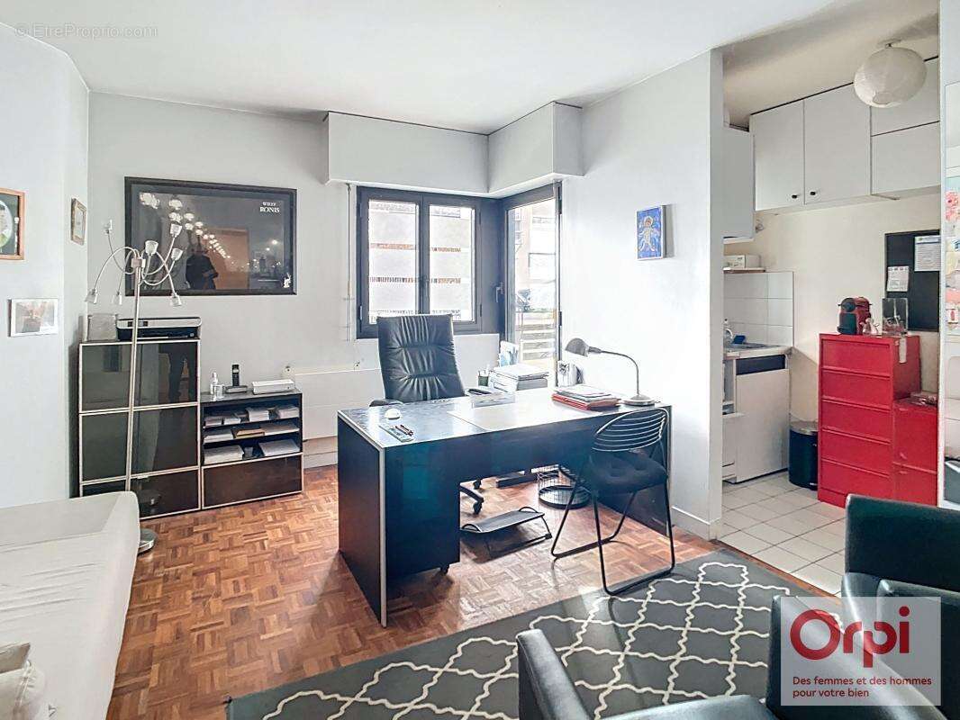 Appartement à ISSY-LES-MOULINEAUX