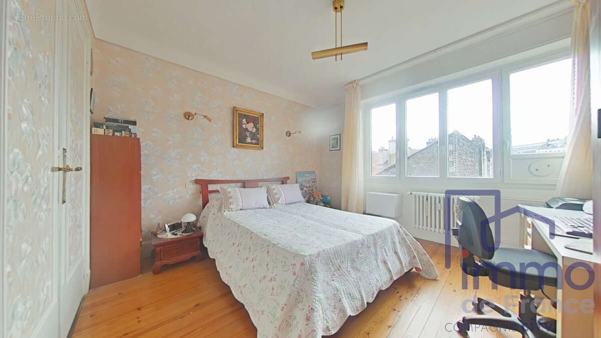 Appartement à SAINT-ETIENNE