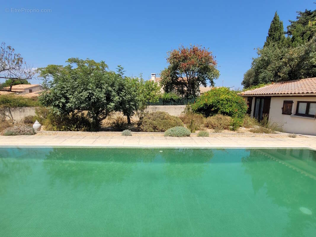 Grande maison de 125 m² habitables sur 1010 m² avec piscine. - photo 6