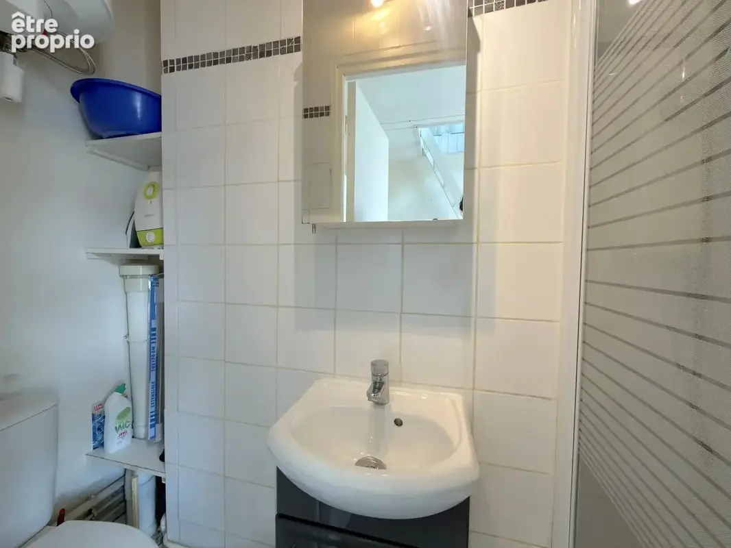Paris 10e - studio  hopital saint louis / ste marthe - photo 6