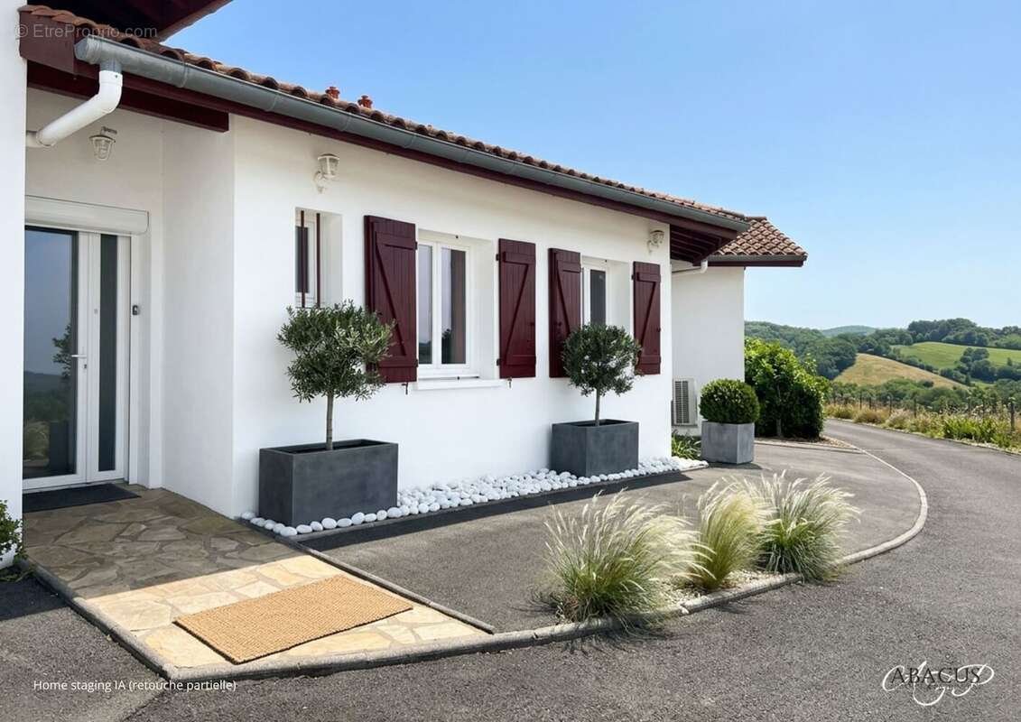 Maison à LARRESSORE