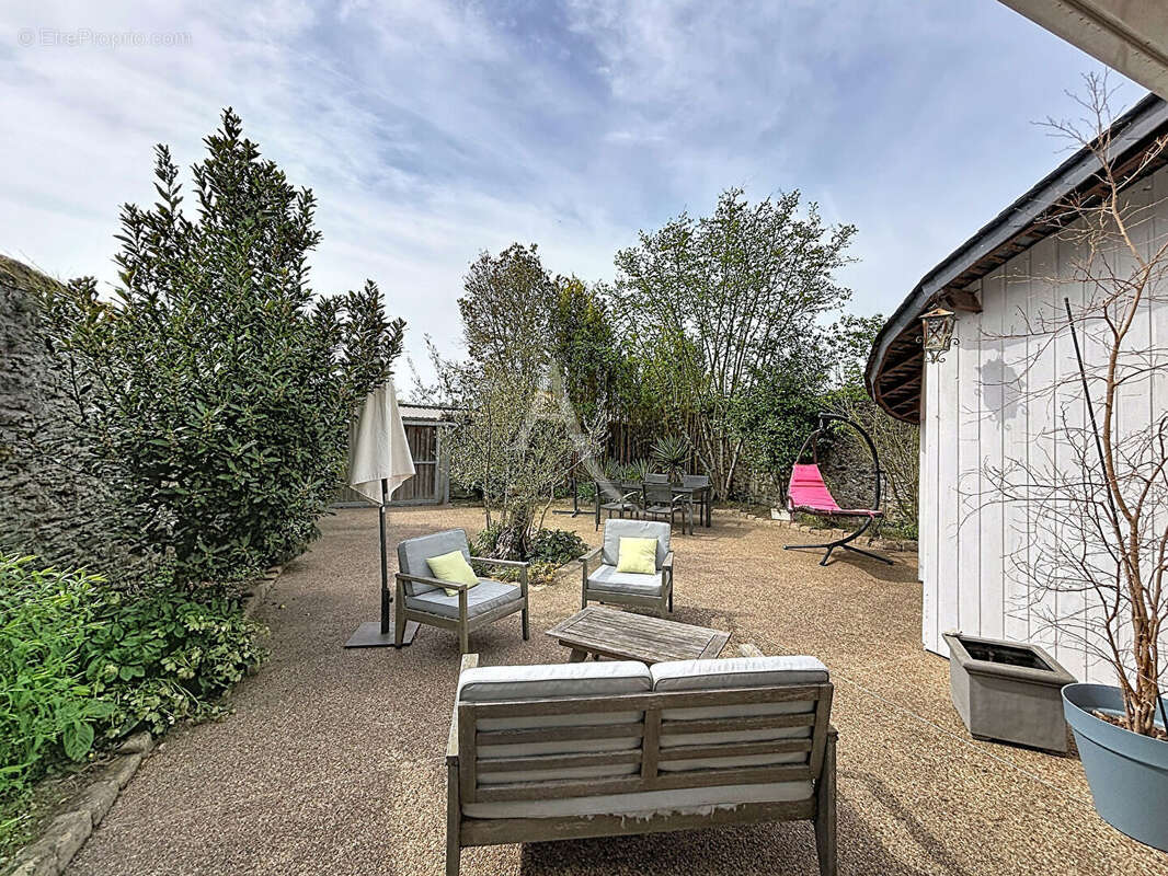 Maison à CHATEAU-GONTIER