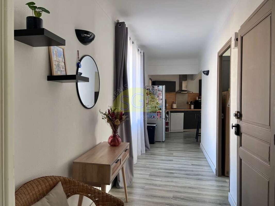 Appartement à SAINT-GENIS-DES-FONTAINES