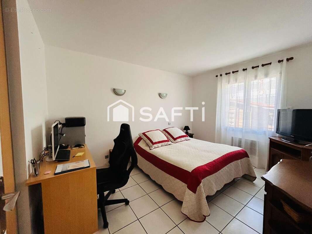 Maison 82 m² à Agde  - photo 9