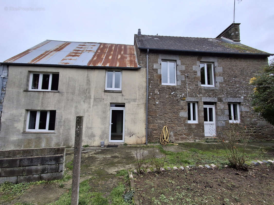 Maison à LE FERRE