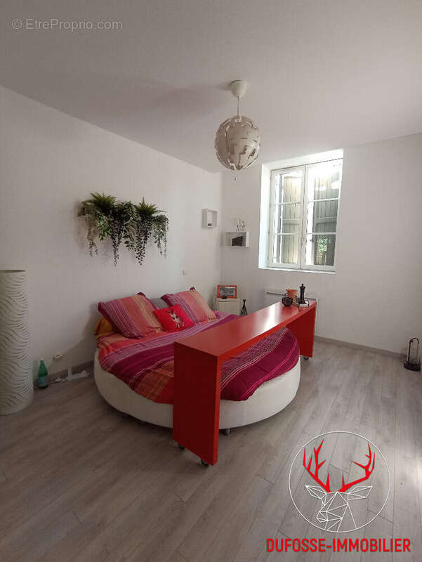Maison " style loft "  265 m²  St paul en jarez  42740 - photo 10