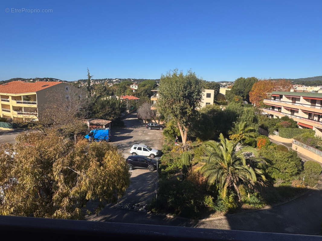 Appartement à SIX-FOURS-LES-PLAGES