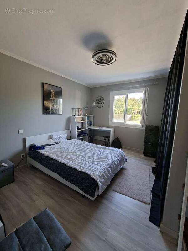 Maison à LABESSIERE-CANDEIL