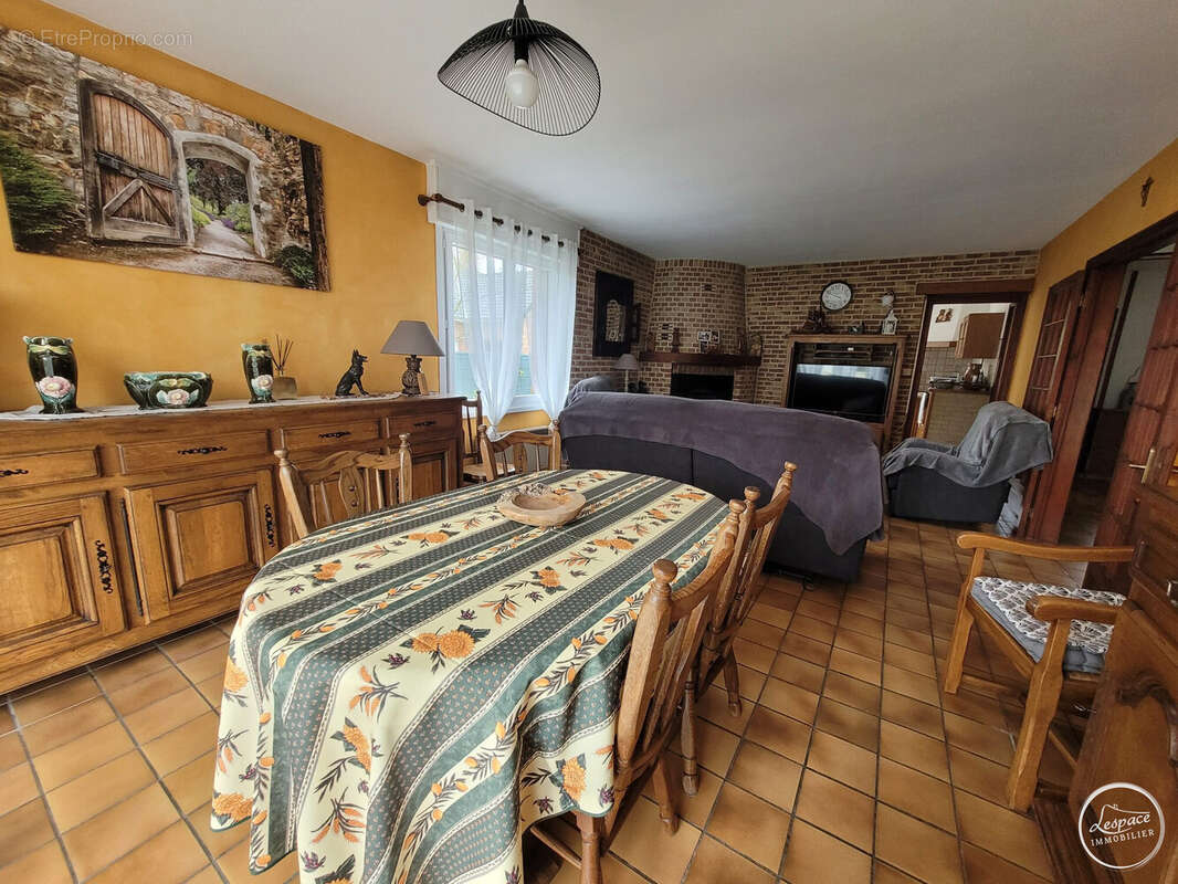 Maison à RECQUES-SUR-HEM