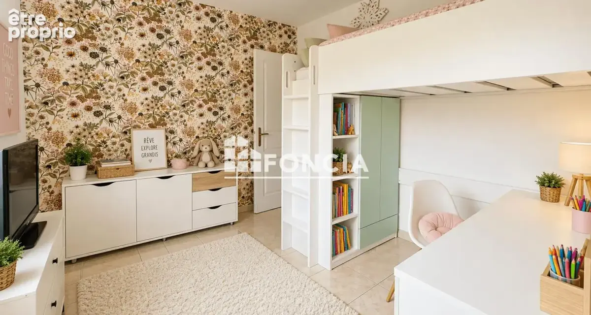 Saint-Raphaël — CENTRE VILLE à 5 mn des plages - T3 de 70 m² avec 46 m² d'extérieurs, DPE C, vendu avec garage et cave - photo 4
