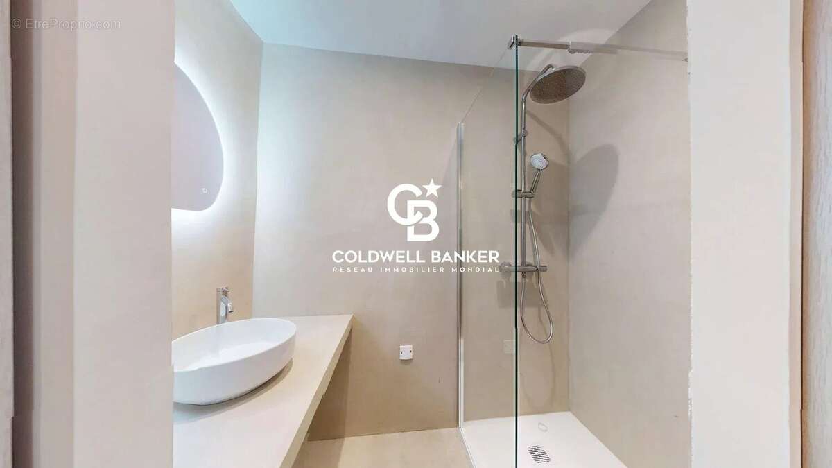 Appartement à GRIMAUD