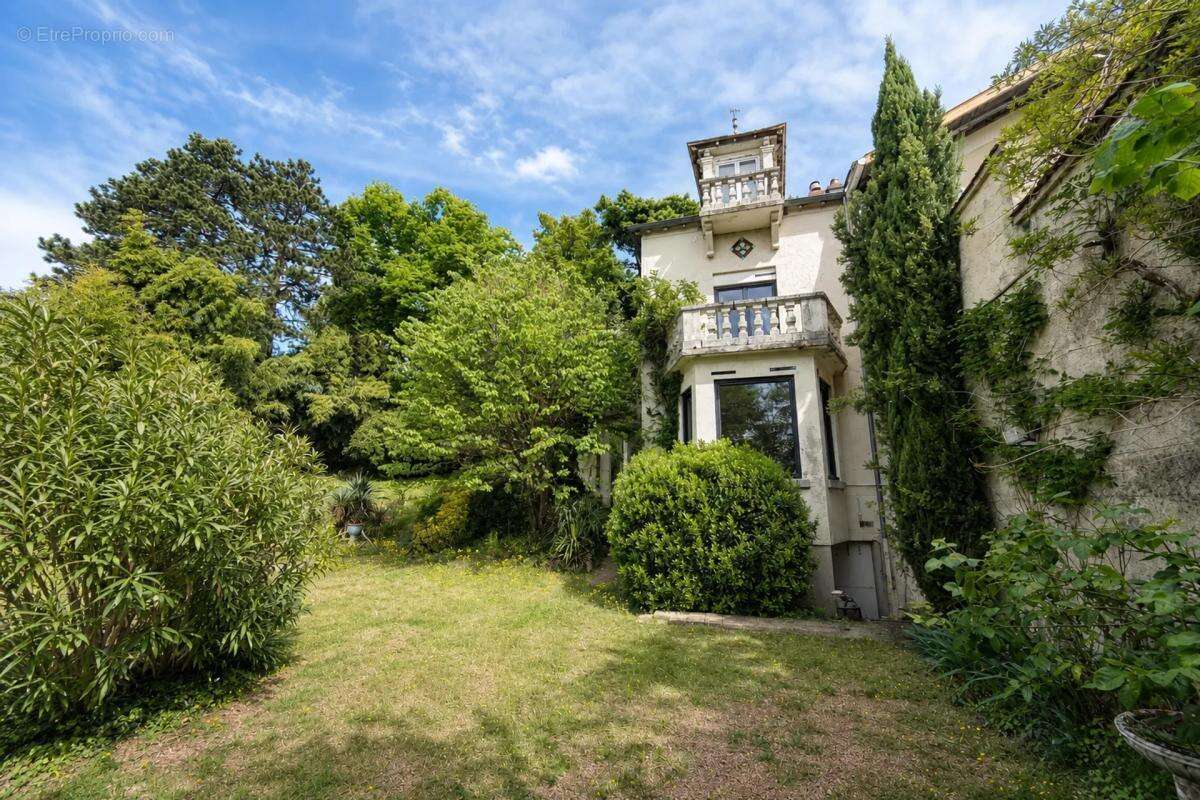 Maison à RILLIEUX-LA-PAPE