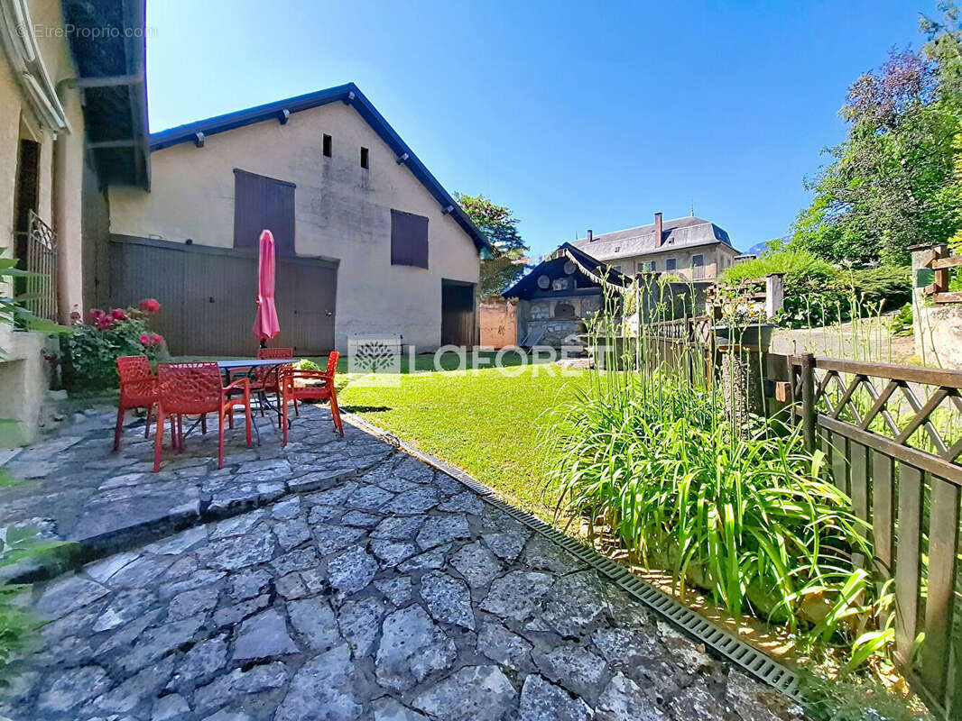 Maison à MYANS