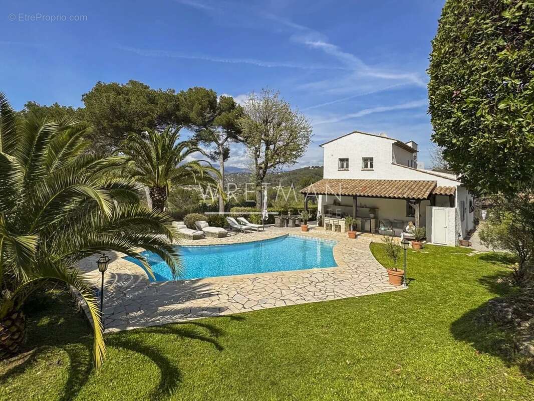 Maison à MOUGINS