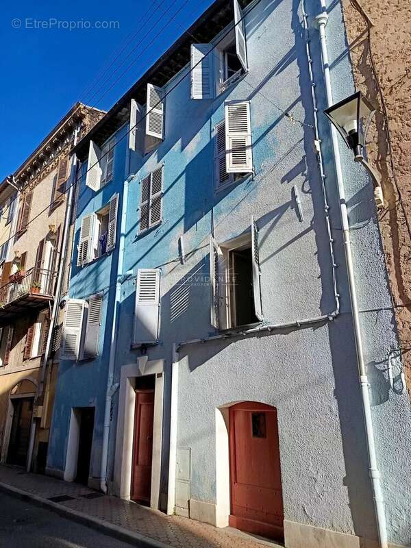 Appartement à VALLAURIS