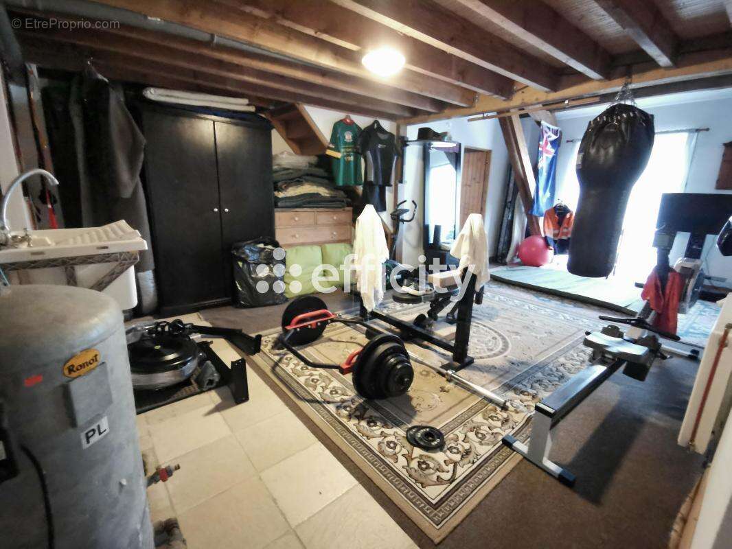 Maison à SAINT-SEVER-CALVADOS