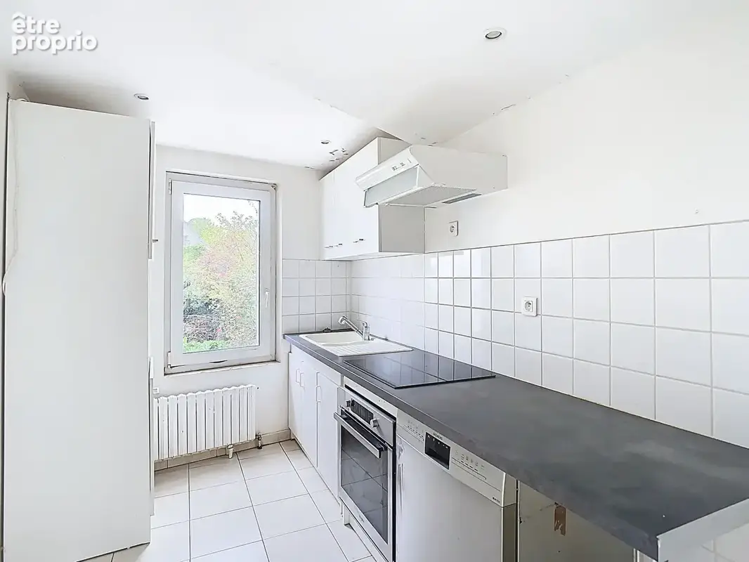 Tours Velpeau Maison 3 pièces avec cour - photo 2