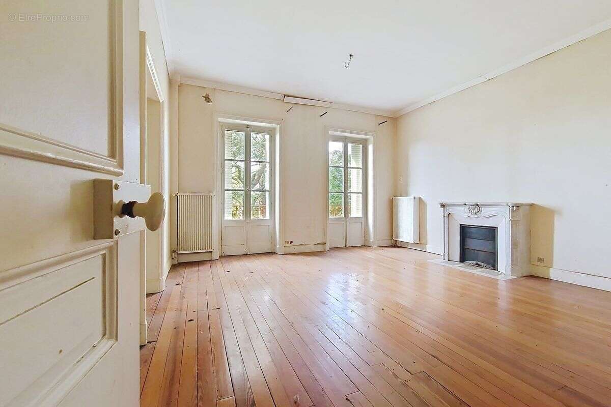 Maison à LE BOIS-D&#039;OINGT