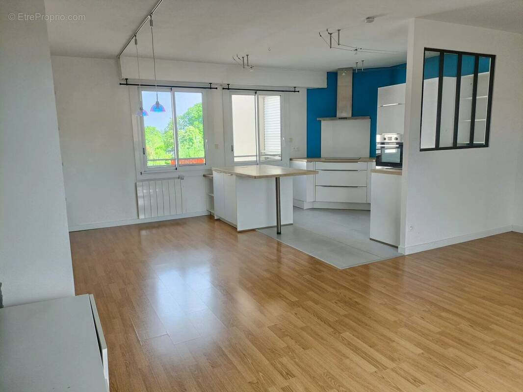 Appartement à SAINT-SEBASTIEN-SUR-LOIRE