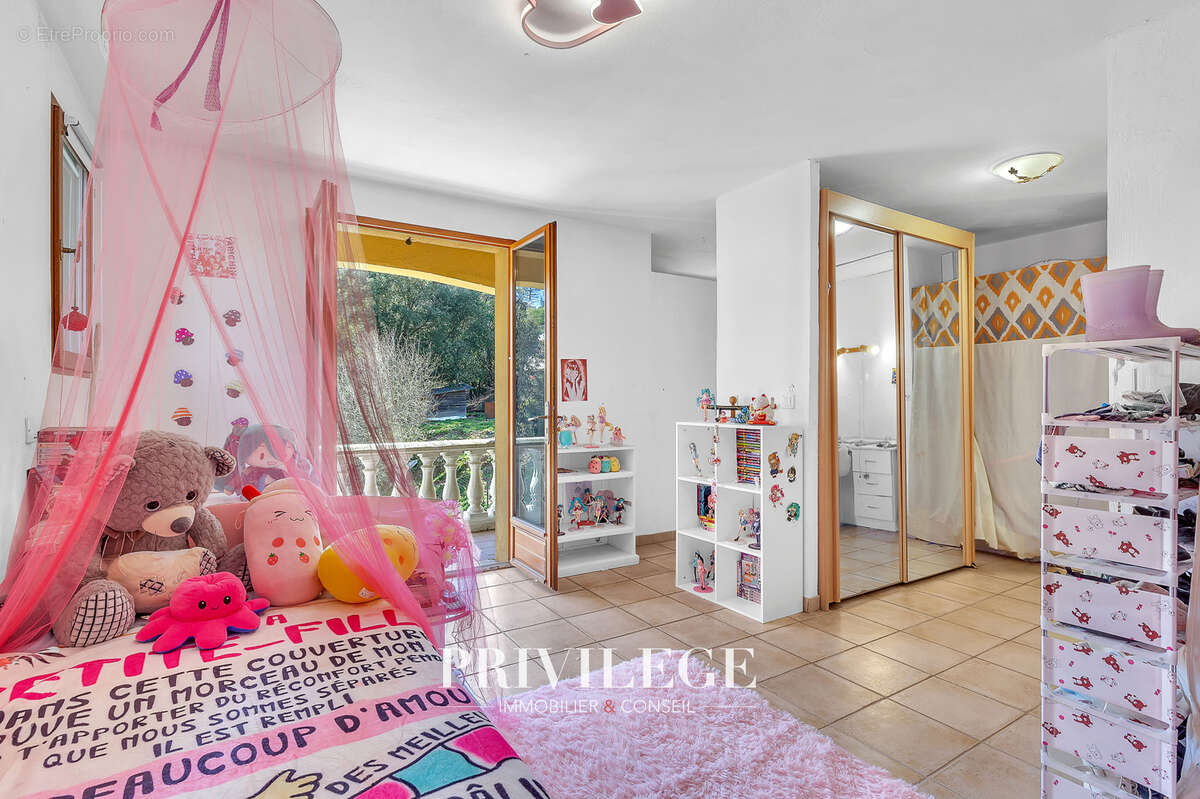 Maison à LES ADRETS-DE-L'ESTEREL