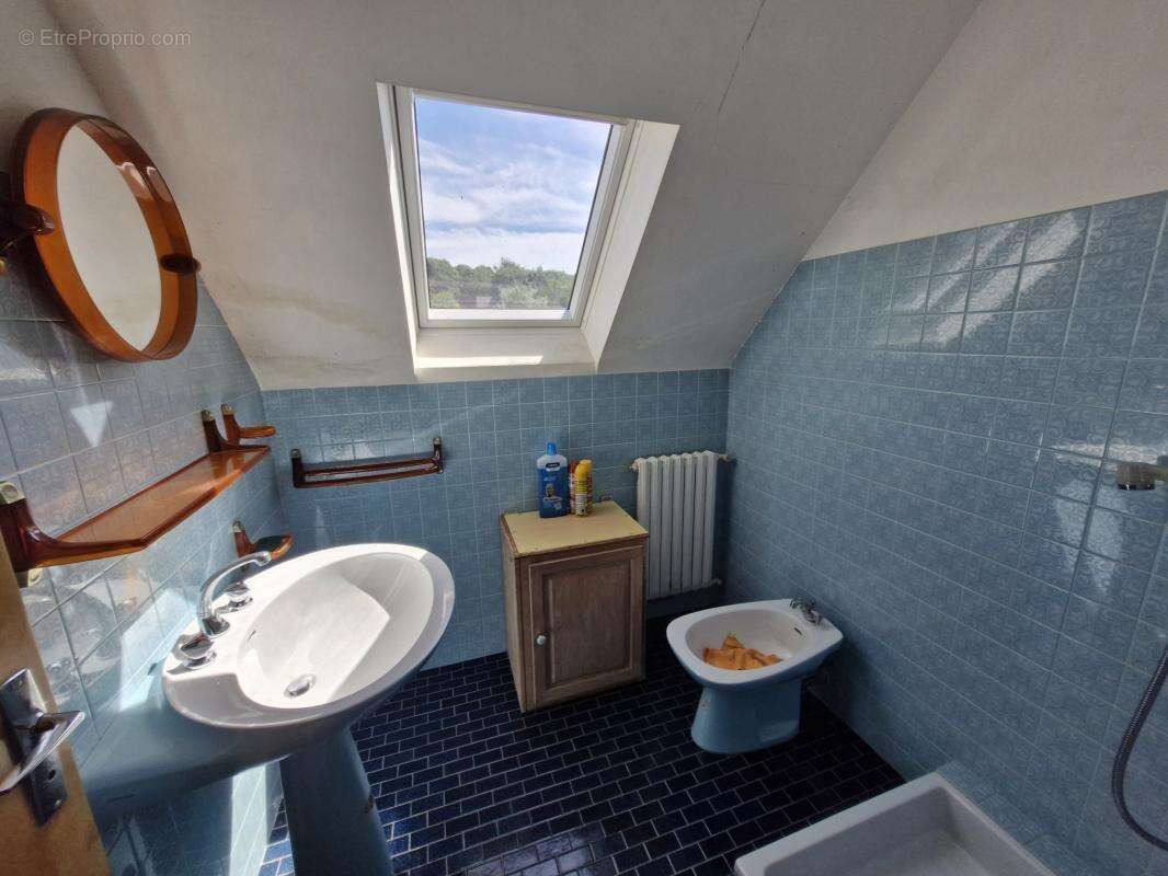 CROZON - Maison 10 pièces - Fort potentiel - photo 8