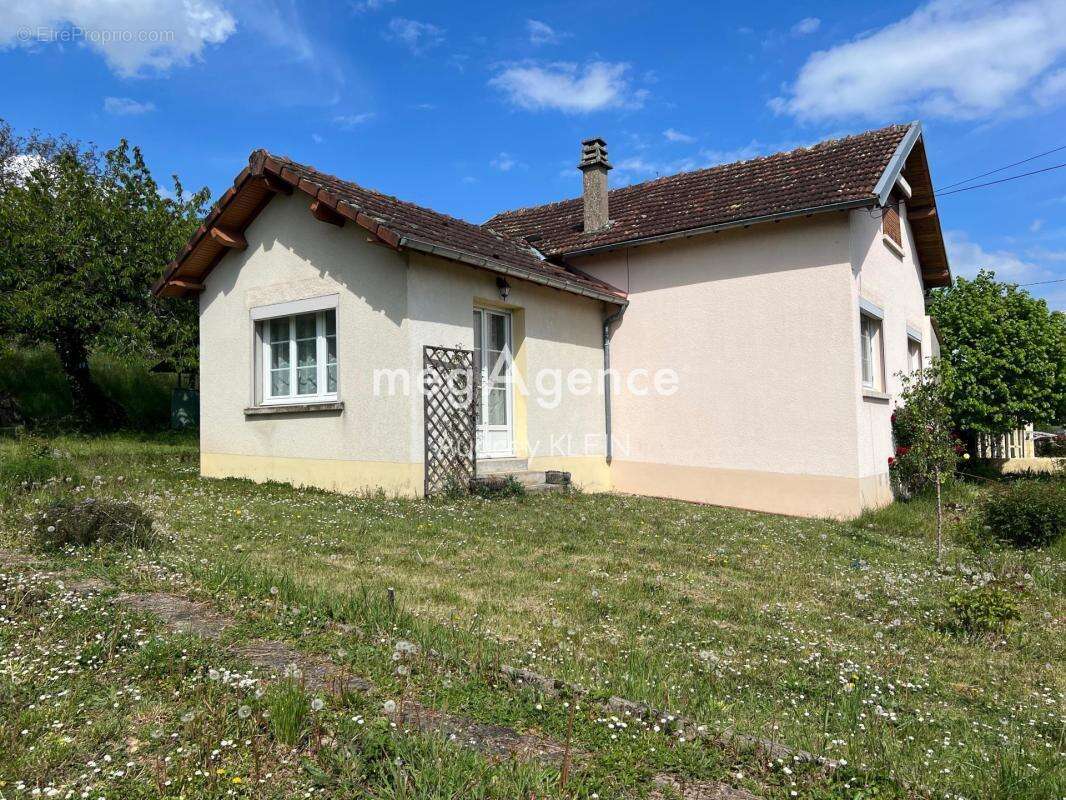 Maison sur sous sol et terrain clos de 680m2 - photo 11