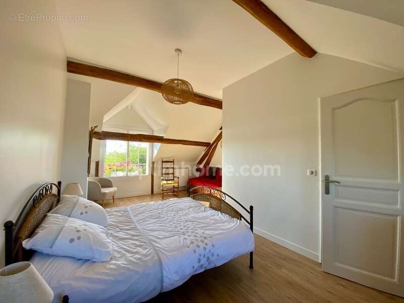 Maison à SAINT-JUST-EN-BRIE