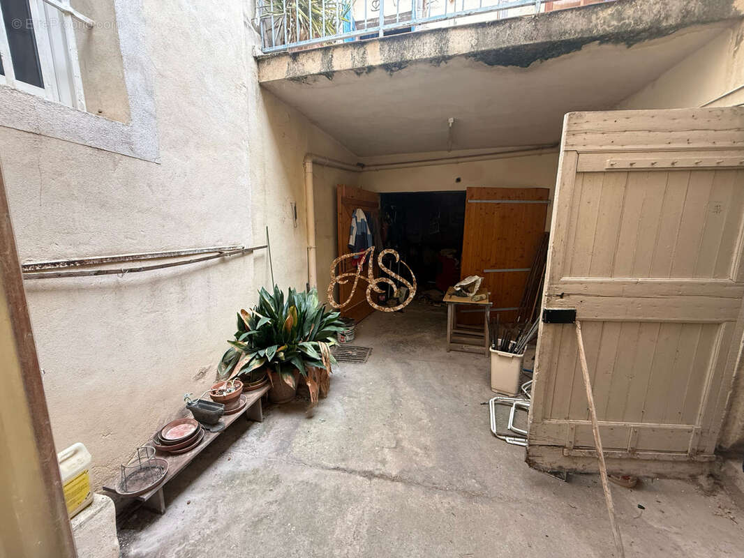 Maison à SAINT-GILLES