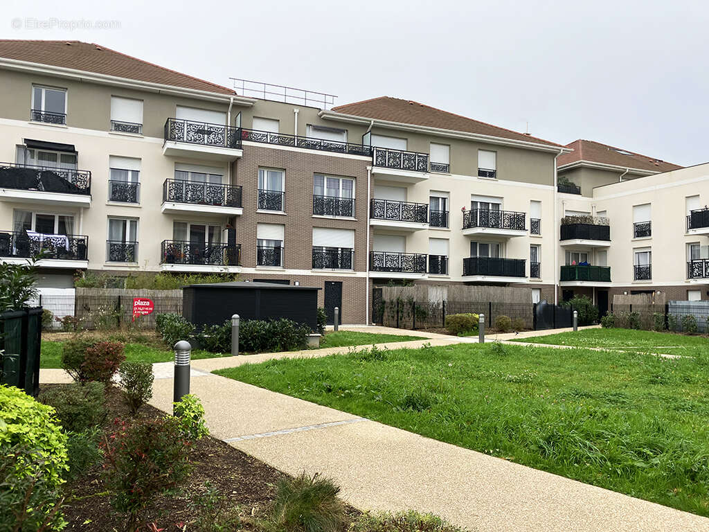 Appartement à JOUY-LE-MOUTIER
