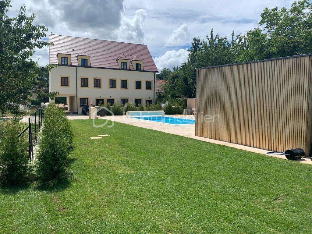 Maison à MAGNY-LE-HONGRE