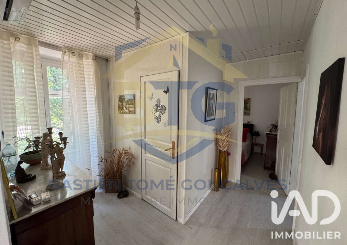 Maison 84 m² à La Souche  - photo 7