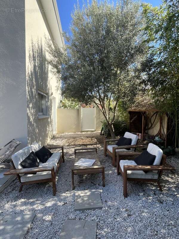 Maison à COMBAILLAUX