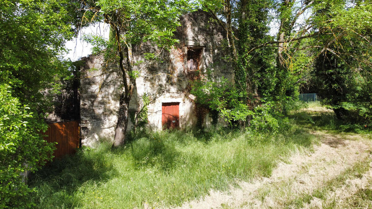 Maison à LA BEGUDE-DE-MAZENC