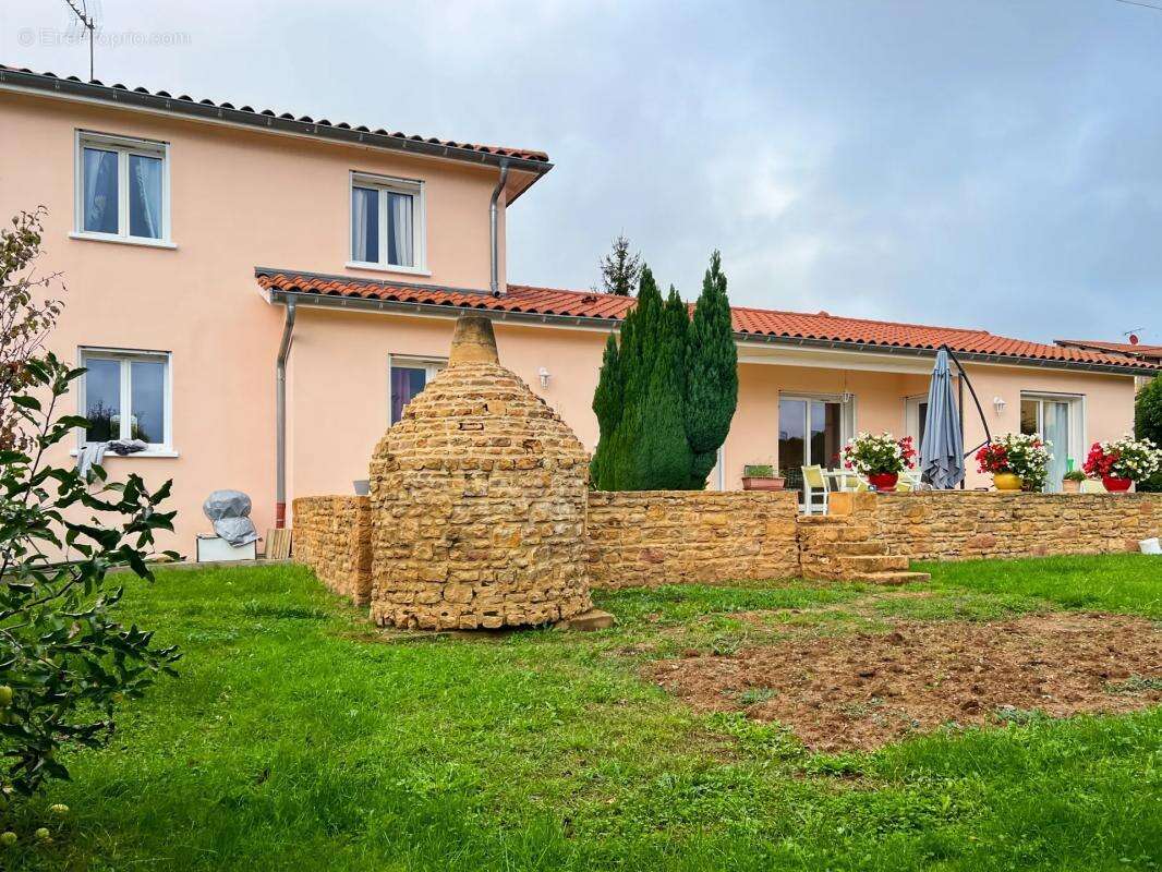 Maison à LE BOIS-D&#039;OINGT