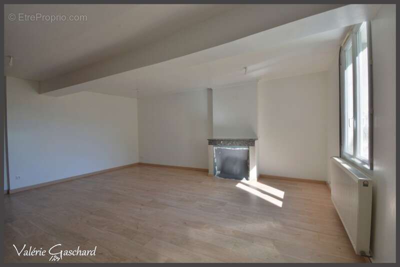 Maison à SAINT-SEURIN-SUR-L&#039;ISLE