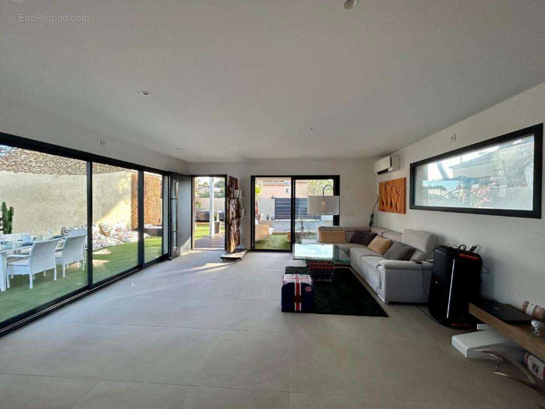 Maison à CARRY-LE-ROUET