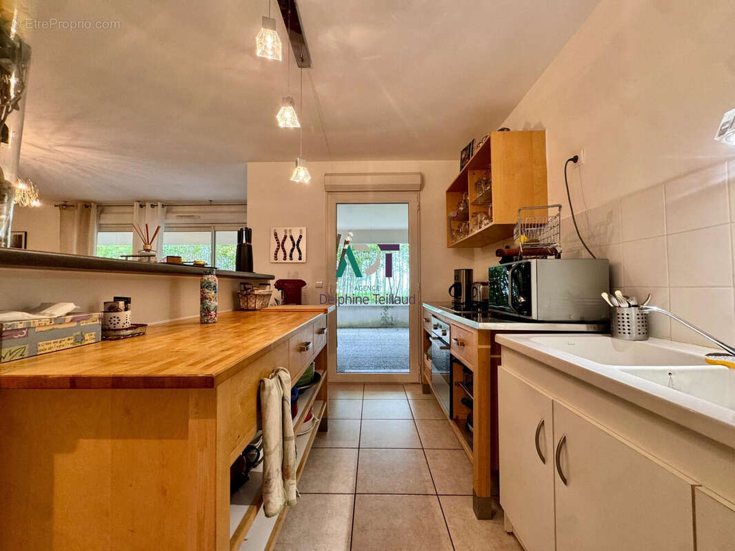 Appartement à MEYLAN